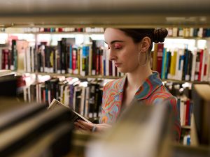 Image de la campagne Comme chez toi représentant le programme Techniques de documentation.