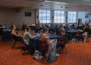 Vivoir rempli des participantes et participants à l'Intercaf 2024.