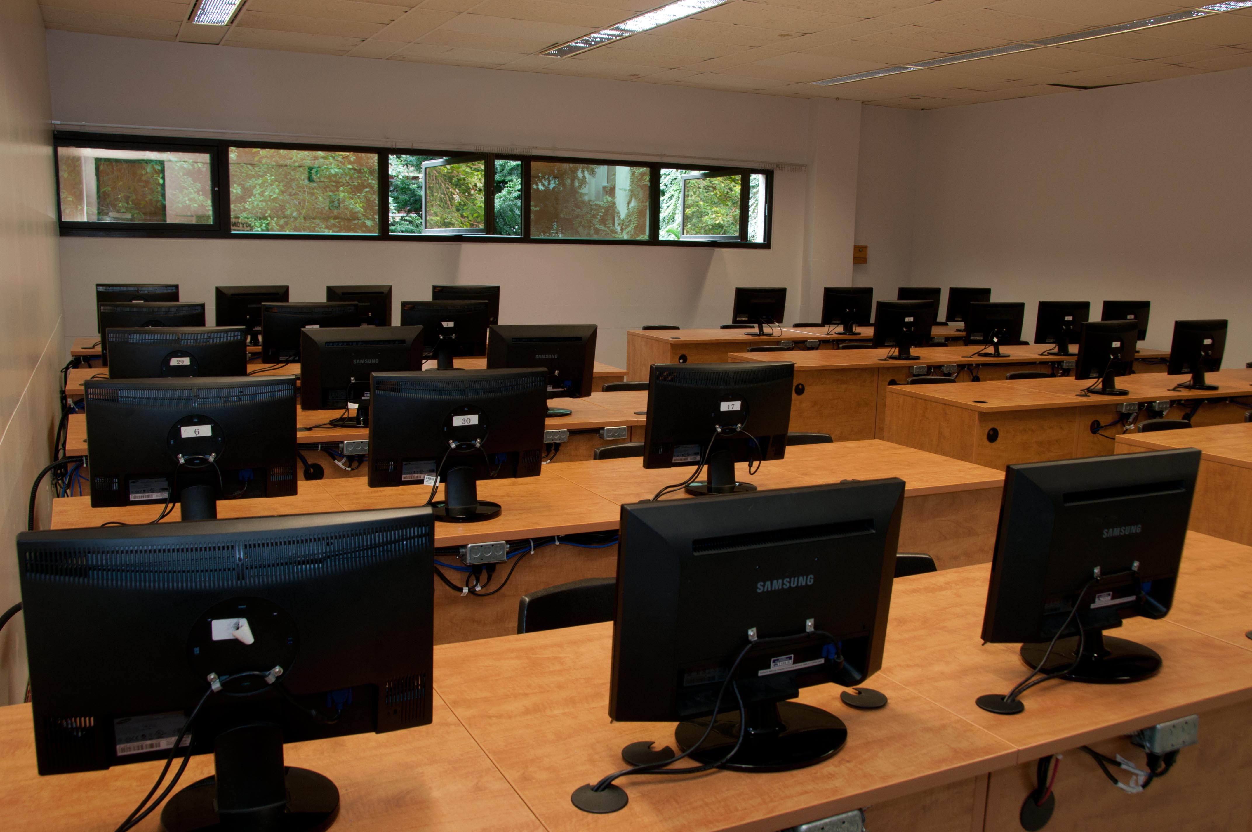 Salles informatiques - Collège de Maisonneuve